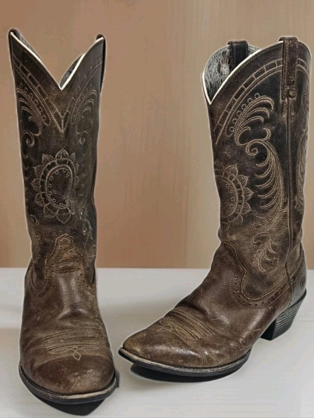 Ariat Women Western Cowgirl Leather Boots 8 Distressed Boho Coastal Festival BRN